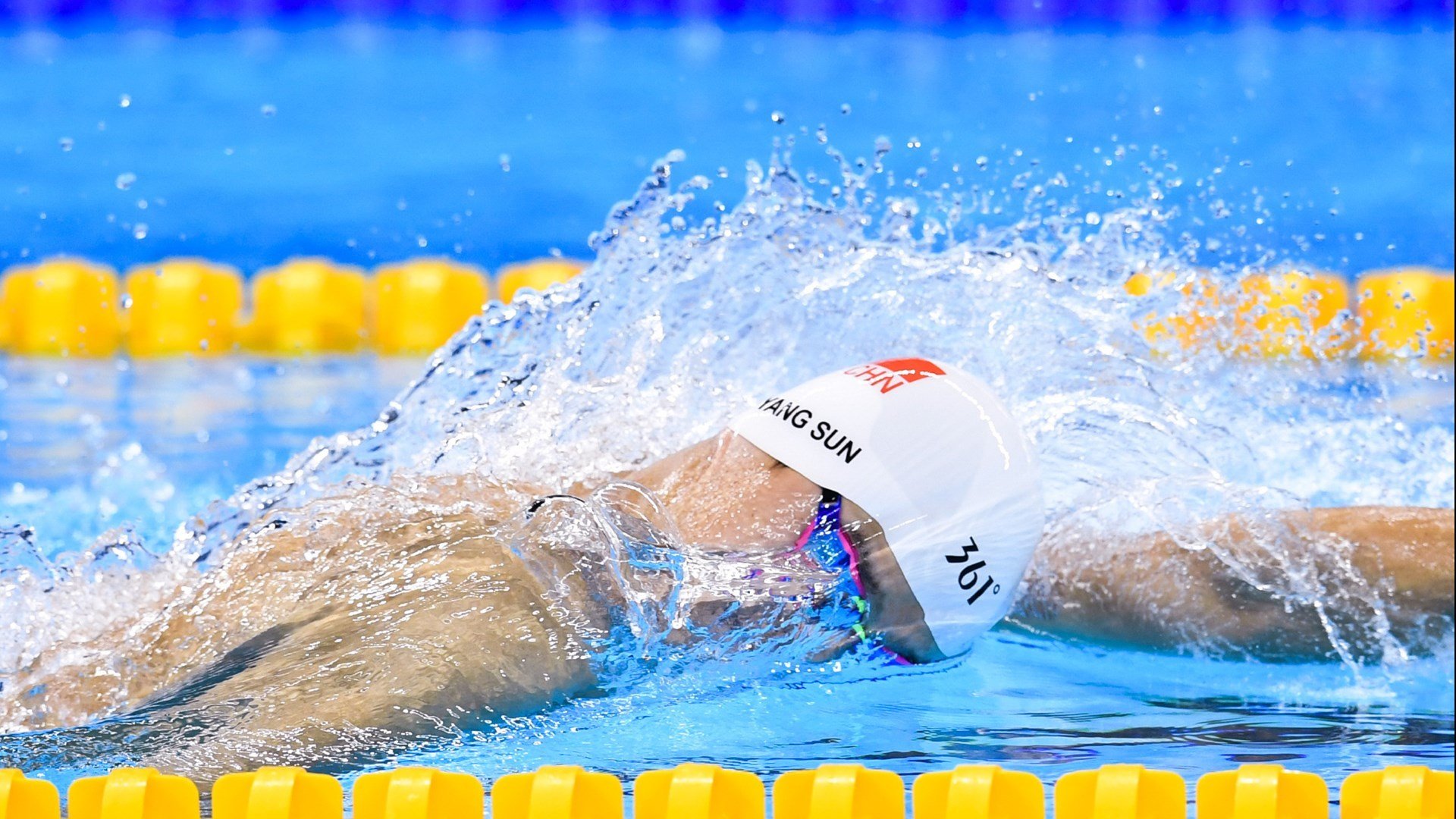 新一代冲刺冠军：青年运动员崭露头角